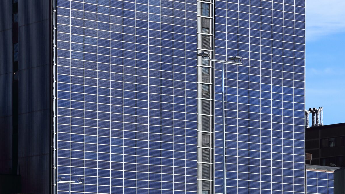 Solar and new-energy site requiring critical AC power